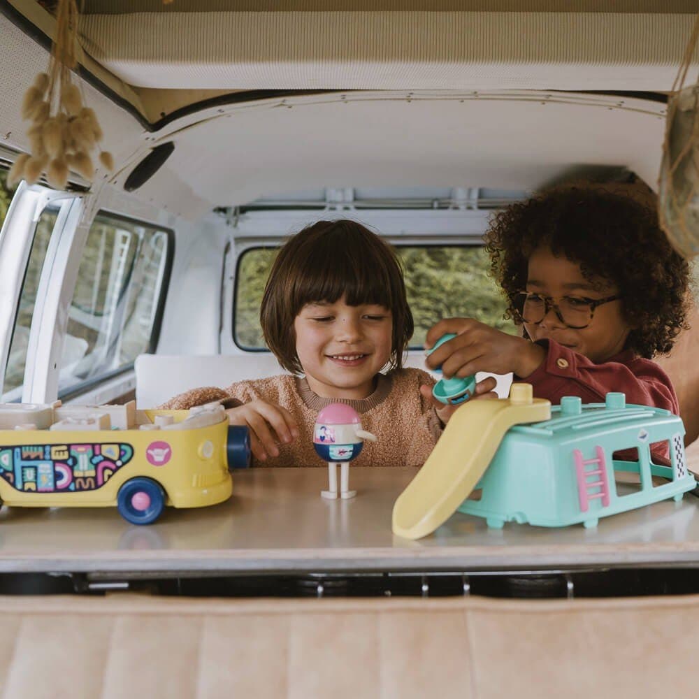 Le van Les Mini Mondes 100% recyclé & made in France